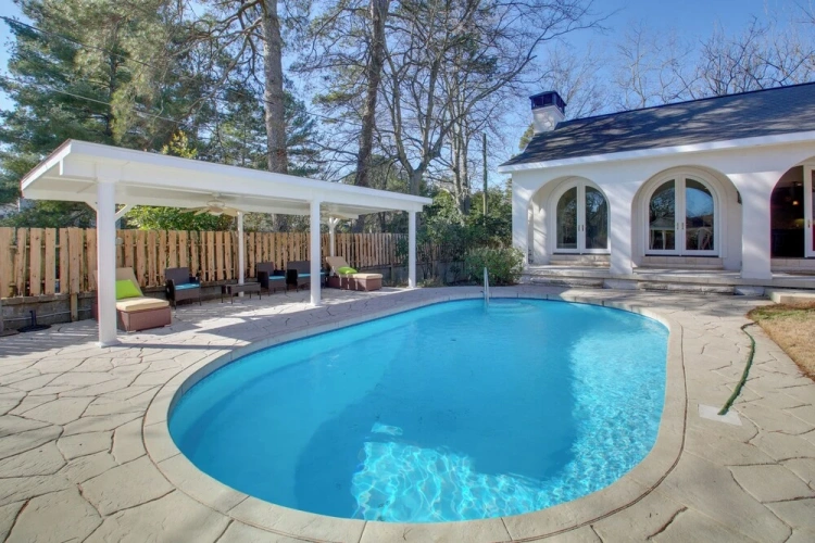 4 Bedrooms Cottage