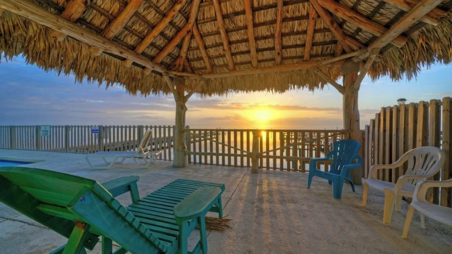 1 Bedroom Cottage with balcony