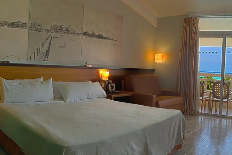Superior Triple room