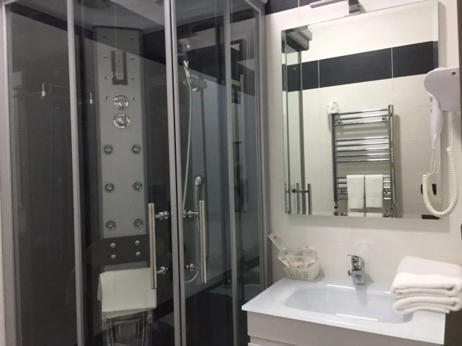 MB95 Mezzocannone Luxurious B&B