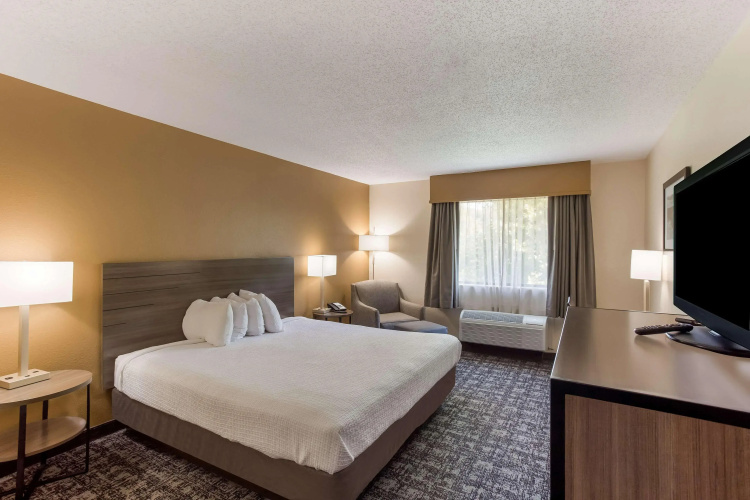 Best Western Logan Inn