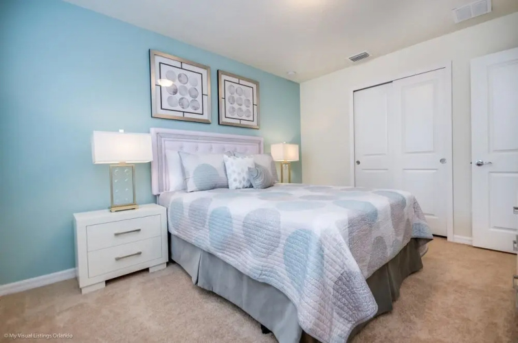 Solterra - 5569 Misty Oak Circle