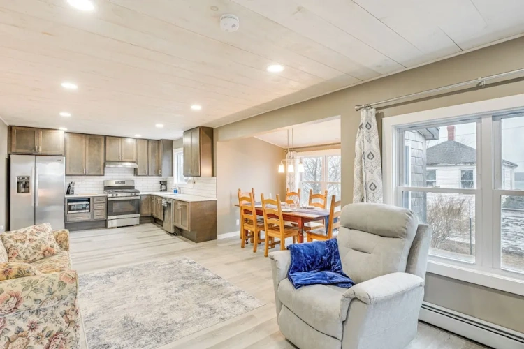 3 Bedrooms Apartment