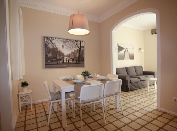 3 Bedrooms Apartment