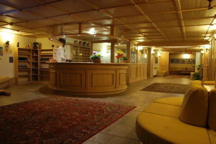 Boscone Suite Hotel