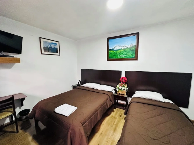 Standard Triple room