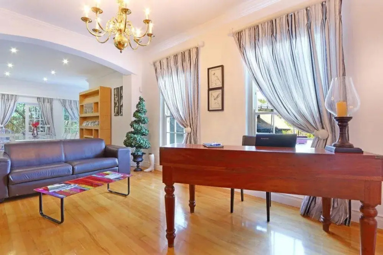 Alphens Edge Boutique Retreat