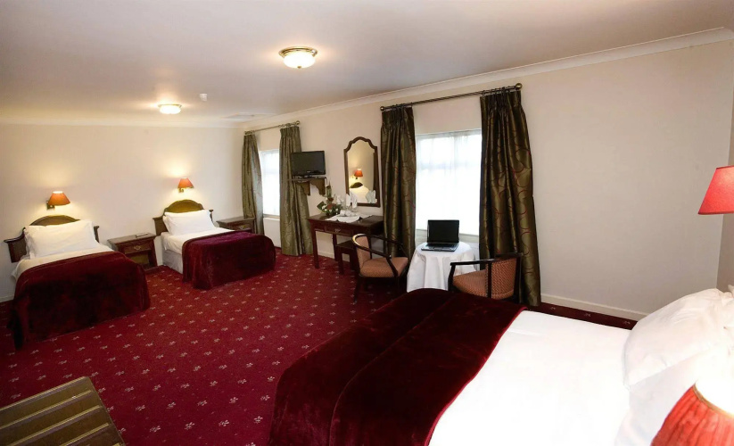 Lawlors Hotel
