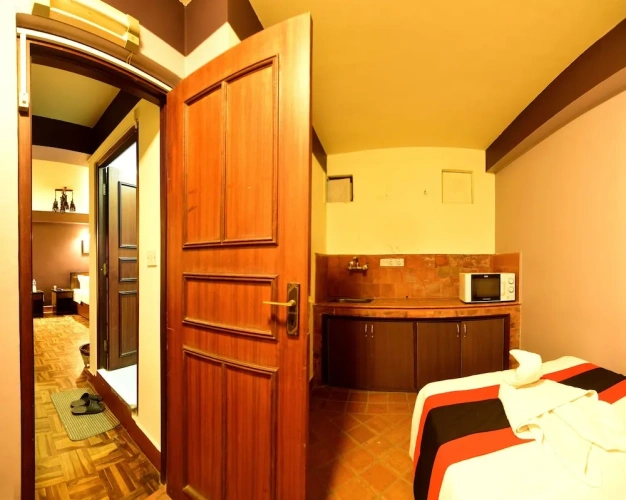 Standard Triple room