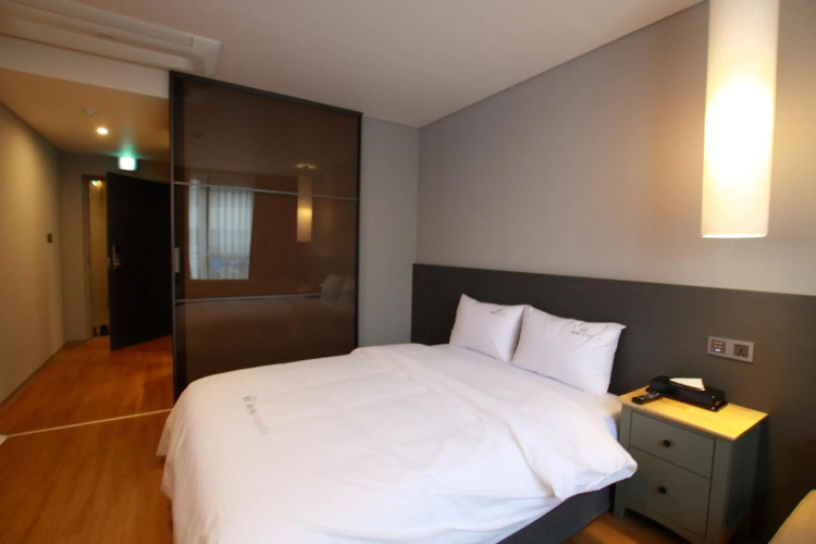141 Mini Hotel