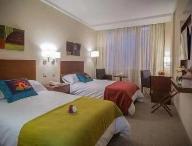 Howard Johnson by Wyndham Yerba Buena