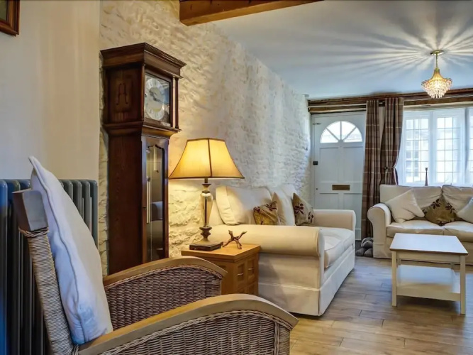 Aelia Cottage, Cirencester