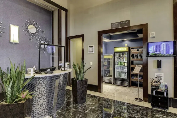 Sapphire Skyline Premium Suite