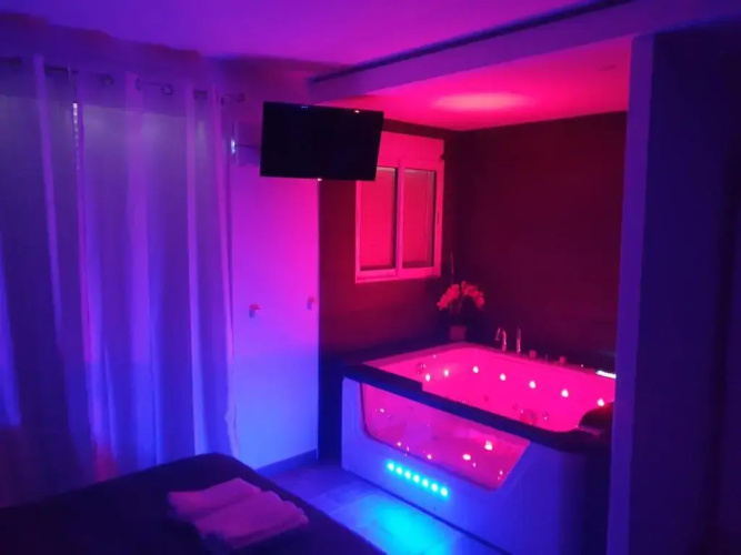 Love Suite and SPA - CANNES
