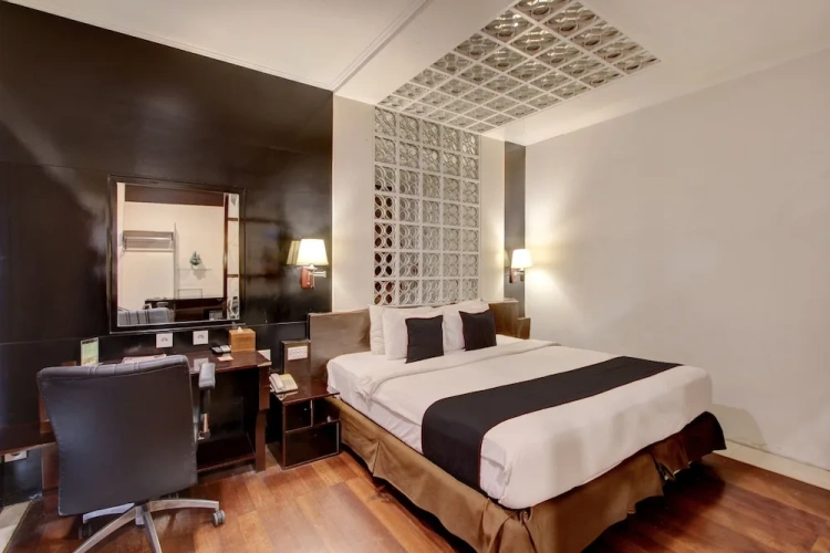 Deluxe Suite