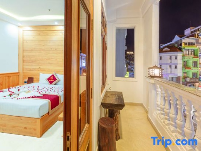 Standard Double room with balcony