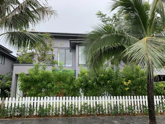 3 Bedrooms Sextuple Villa beachfront