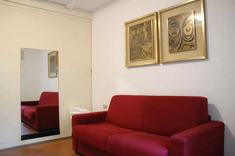 Basement Turati 3 -Consulates District