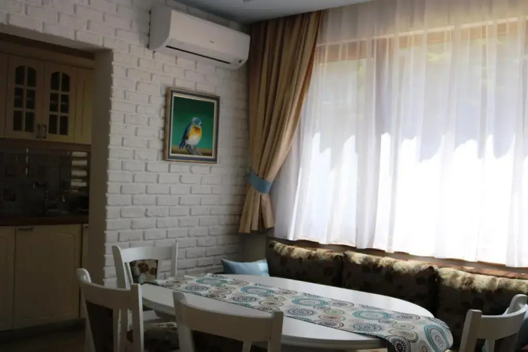 Central Varna Apartment - Lets4Holiday