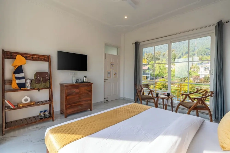 Superior Double room with balcony