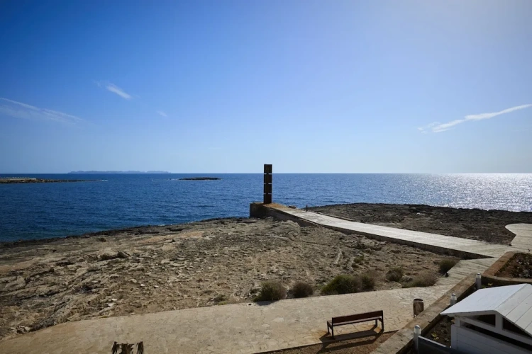 Standard Double room with balcony and with sea view