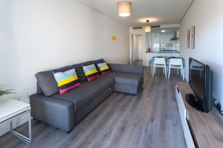 Happy - Apartment With Shared Pool in Oliva Nova