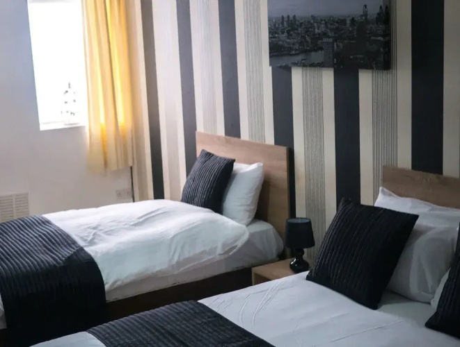 Maple Hotel