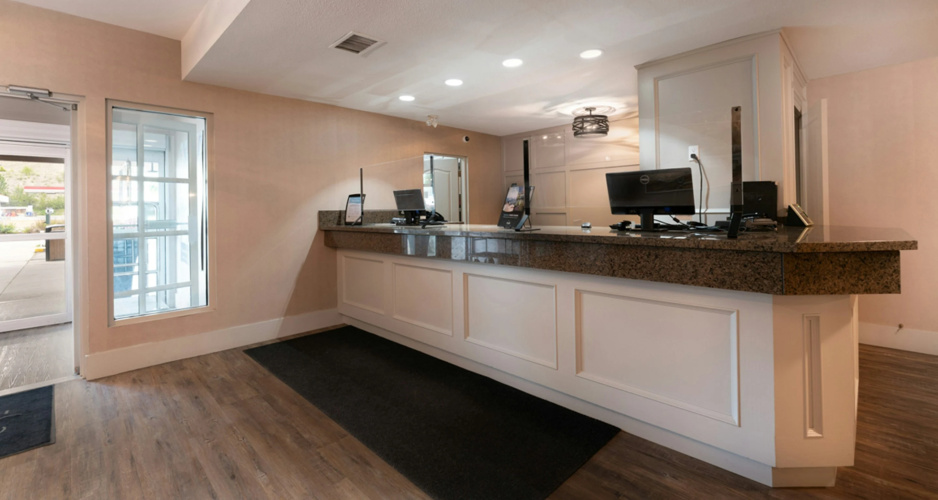 Prestige Inn Golden photo 29
