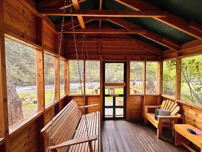 2 Bedrooms Standard room with river view