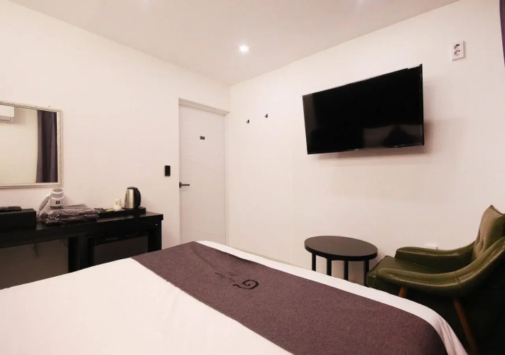 Gray Motel