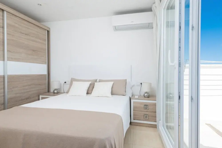 Luisamar SEA View