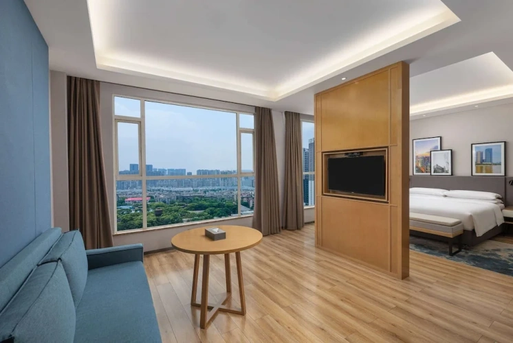 Deluxe Double Suite