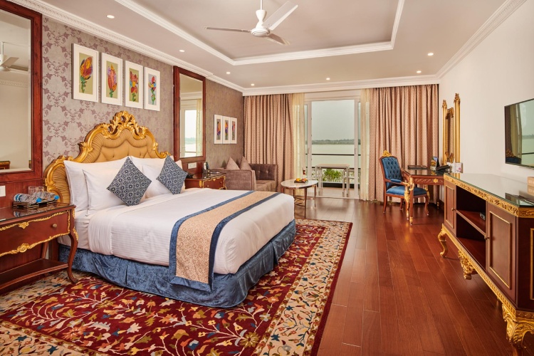 Deluxe Double Suite