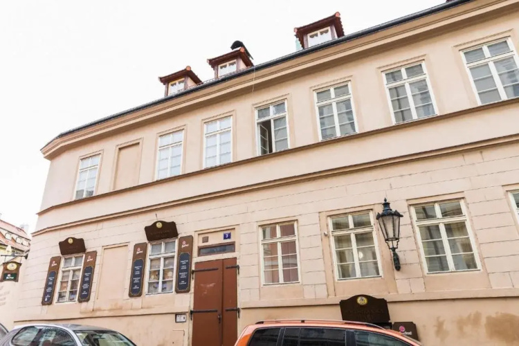 White Swan Boutique Apartments - Prague