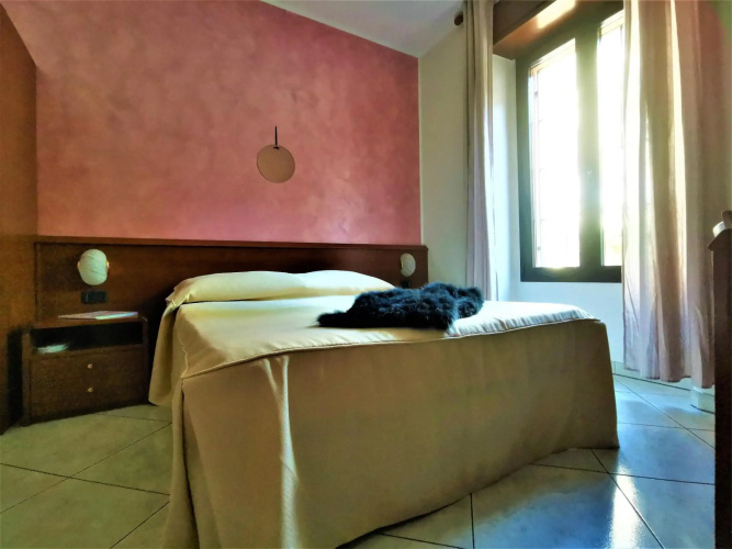 Mokinba Hotels King