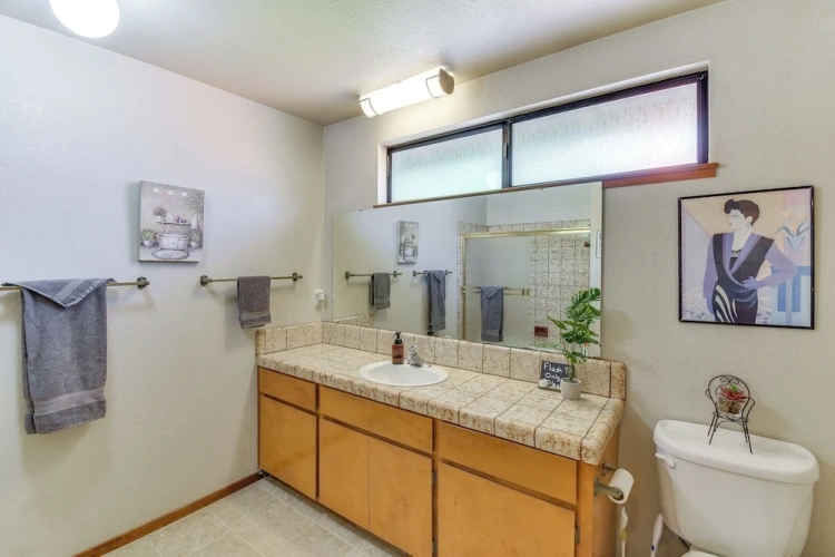 3 Bedrooms Cottage