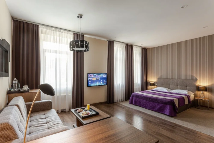 Standard Double room with view