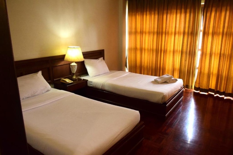 Standard Twin room with balcony