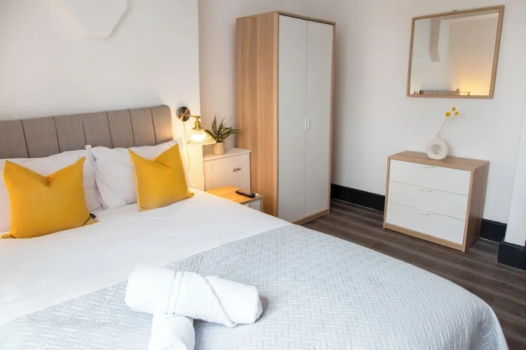 Deluxe Apartment