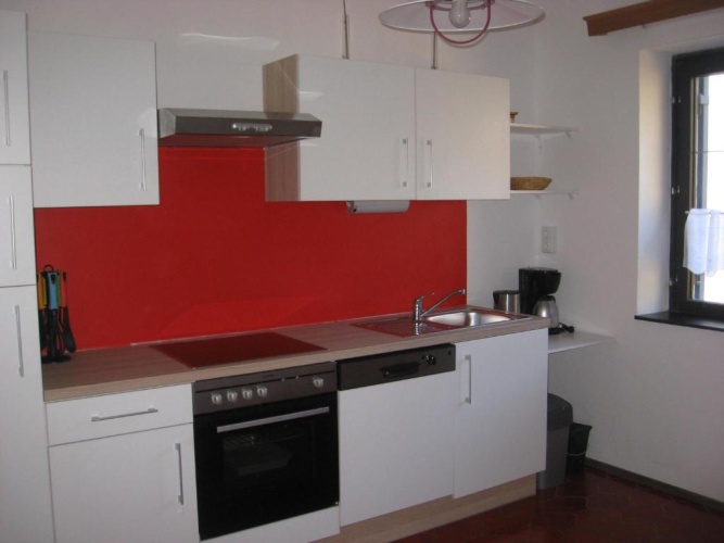 4 Bedrooms Cottage