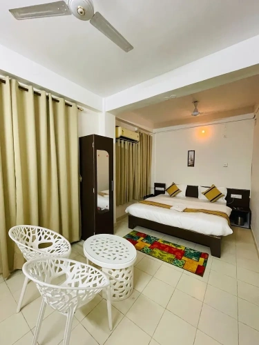 1 Bedroom Deluxe Double room with mountain view