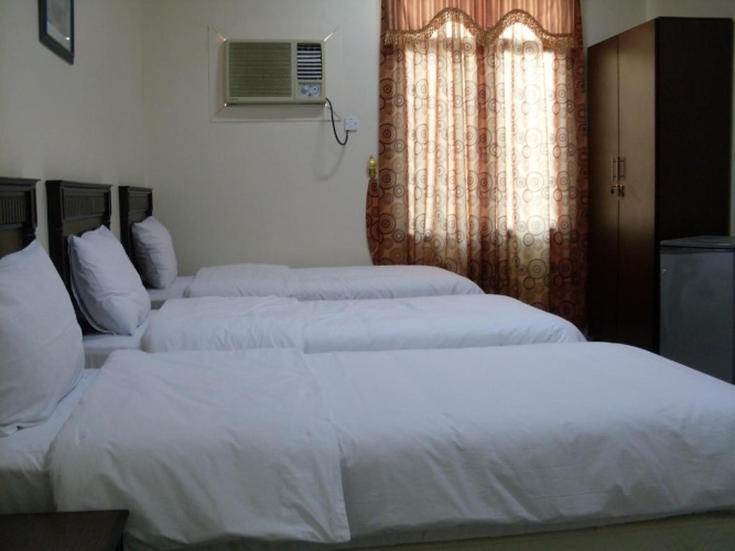3 Bedrooms Apartment