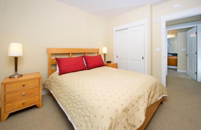 1 Bedroom Suite