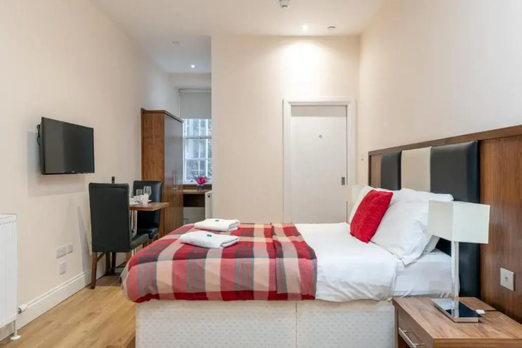 Victoria Court Suites