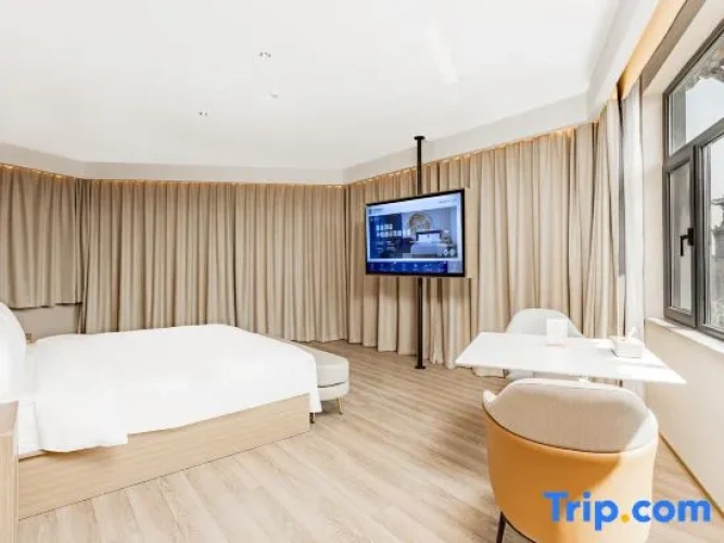 Standard Double room with view
