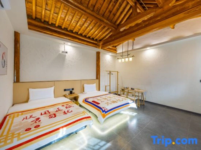 Twin Cottage