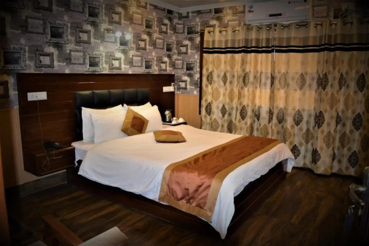 Hotel Grand M.S Srinagar