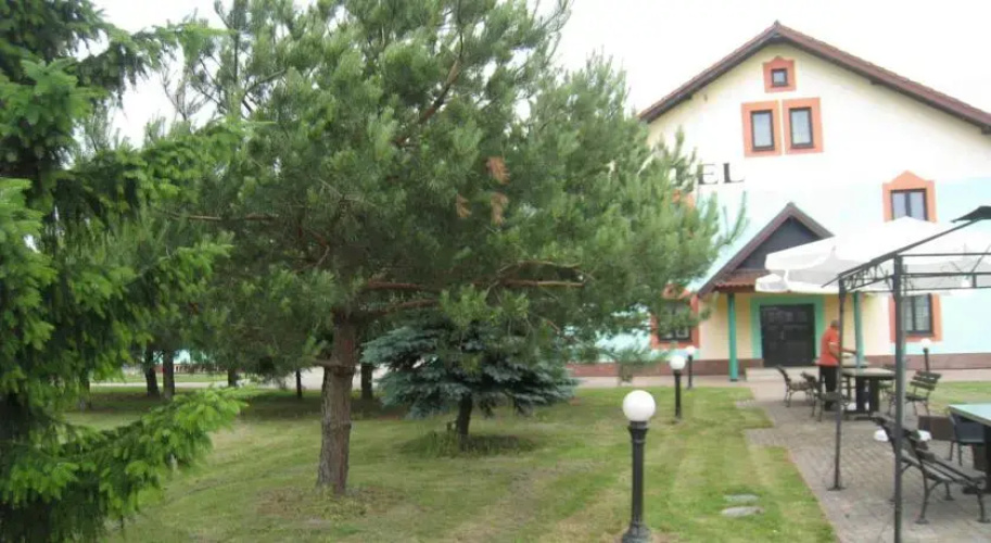 Sonata. Hotel. Olszewski Z.