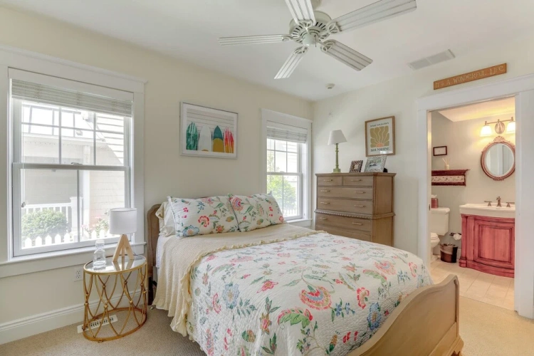 6 Bedrooms Cottage