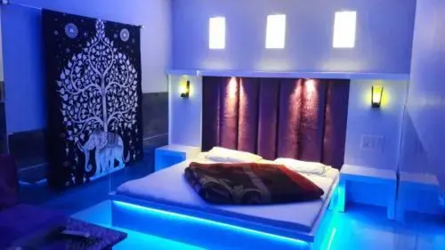 Hotel 4u